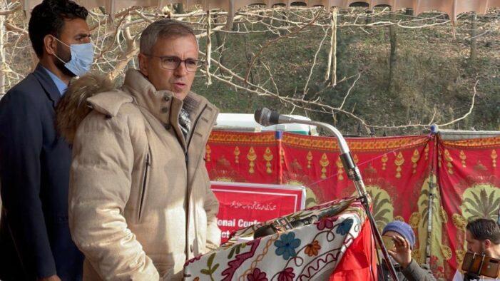 Omar claims Centre conspiring to divide the political voices in Kashmir