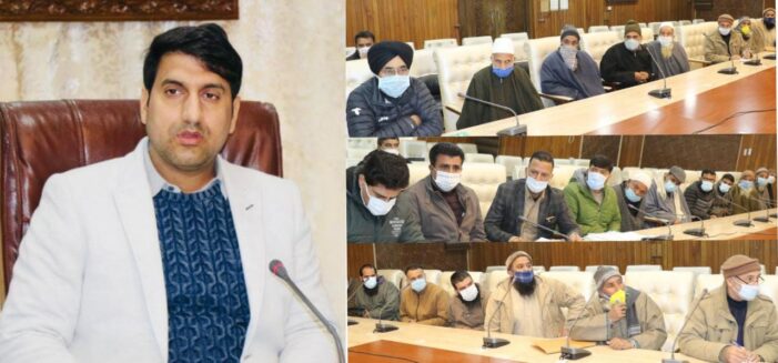 DC Srinagar for timely completion of prestigious Semi Ring Road project