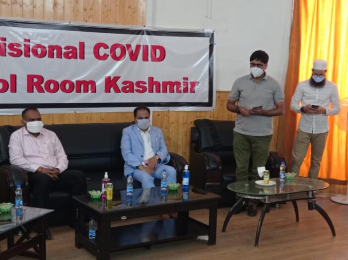 Div Com Kashmir reviews progress in containment, mitigation of possible threat from ‘Omicron’ variant