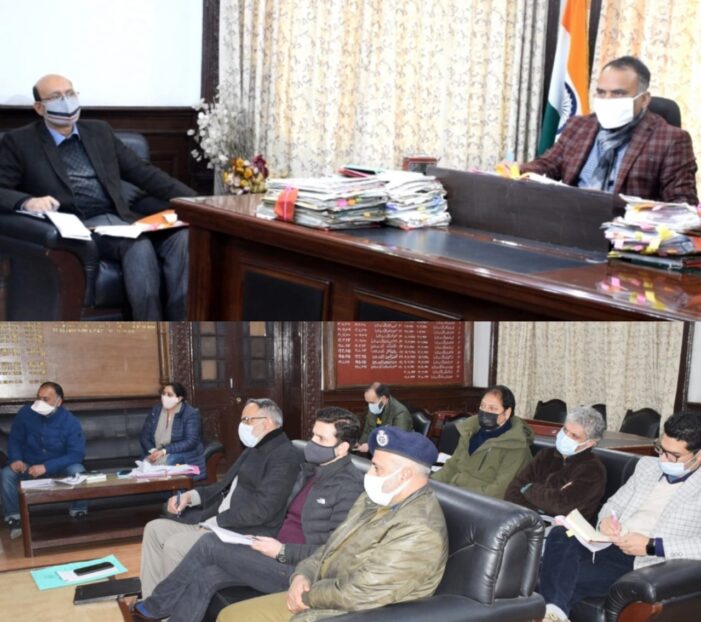 Div Com Kashmir chairs meeting for introduction of E-rickshaws