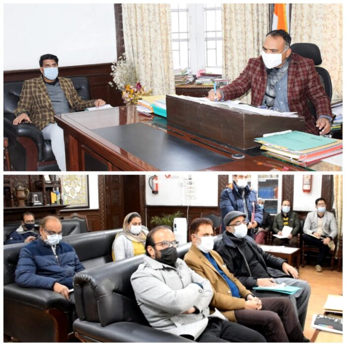Div Com reviews project plan of Western Foreshore Road, SRR Phase-III, Rakhi Arath