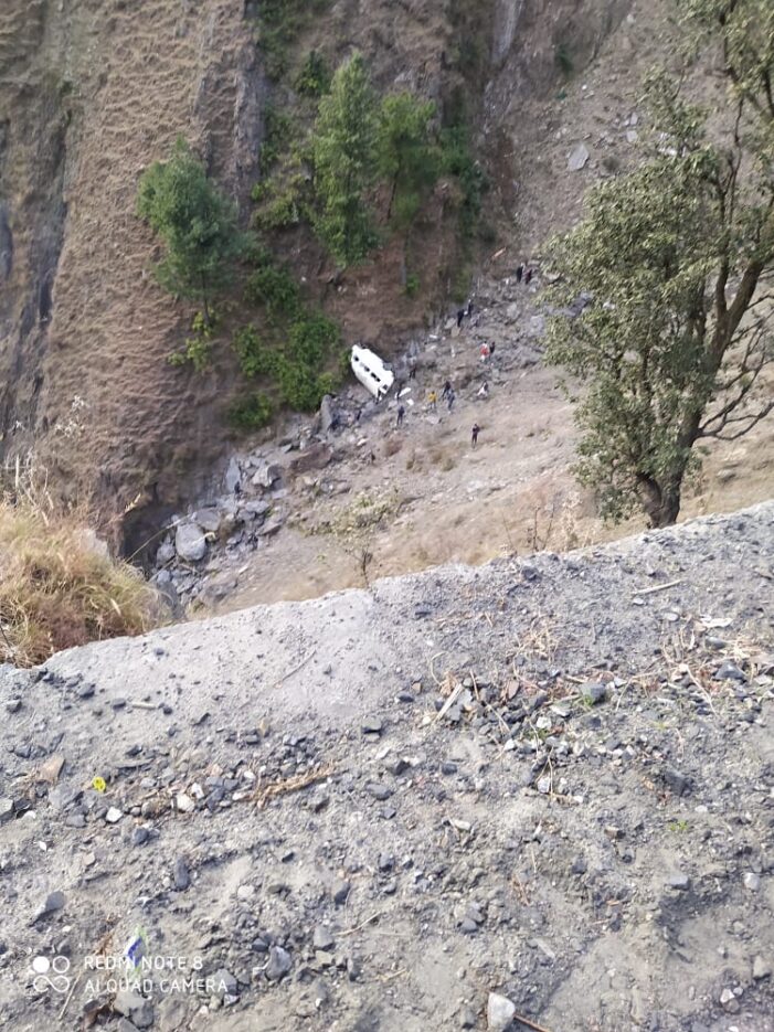6 feared dead, 3 injured in Ramban road accident 6 feared dead, 3 injured in Ramban road accident