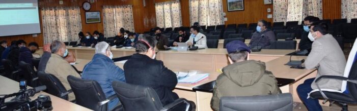 Don’t allow Agricultural land fragmentation: DC Budgam to officers
