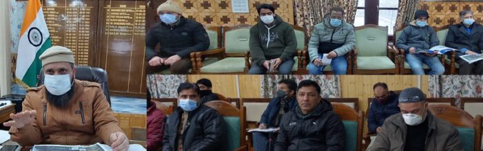 DC Kupwara reviews Covid-19 scenario in district