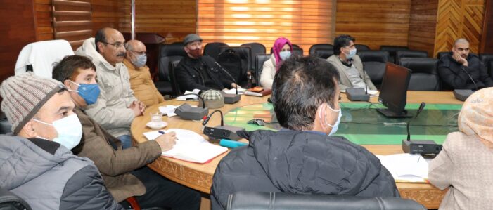 Director Agriculture Kashmir reviews projects under Soil Health Management scheme