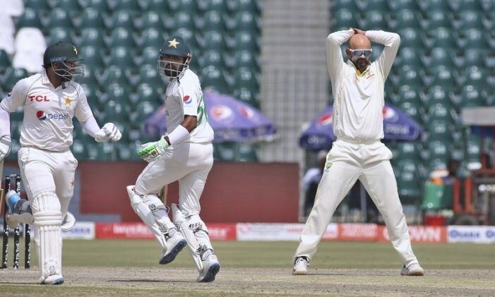 In third Test, Pat Cummins and Nathan Lyon put Australia on course for series-clinching win