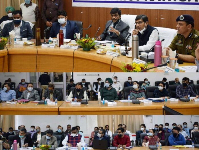 CS reviews development works of Kathua District