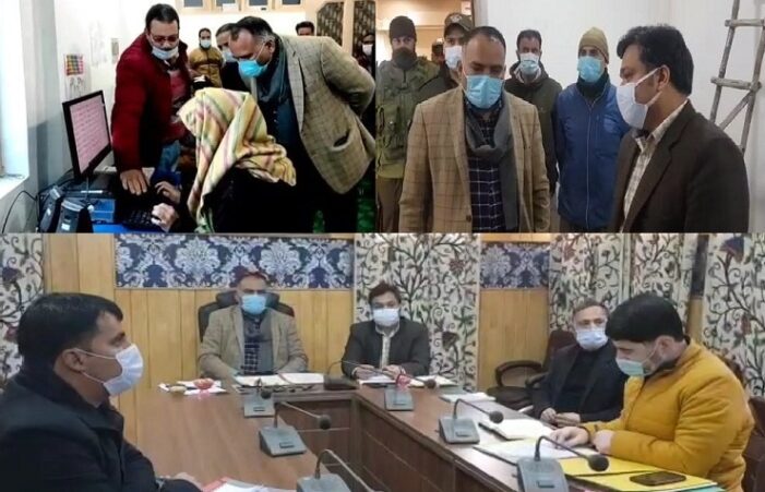 Div Com Kashmir visits Bijbehara, Anantnag