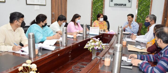 Commissioner Secretary Forest visits Udhampur; Reviews development works of Forest, other sectors