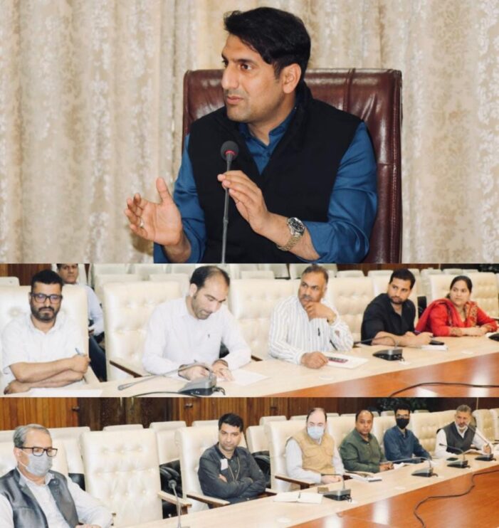 DC Srinagar reviews measures for beautification of Dal-Boulevard Road Axis