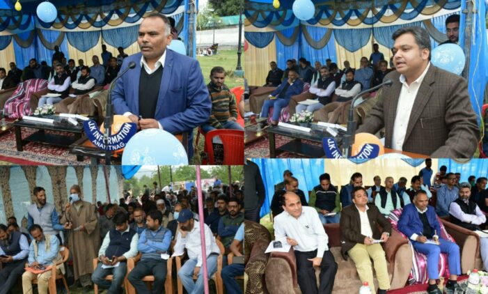 Div Com Kashmir presides over Block Diwas at Kokernag