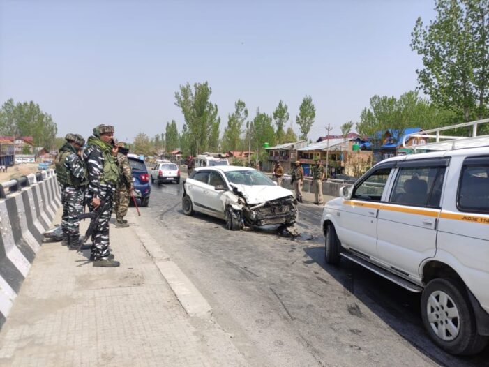 Woman among 3 injured in Qazigund road mishap