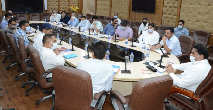 Parmar reviews flood management plan for Jhelum & Tawi