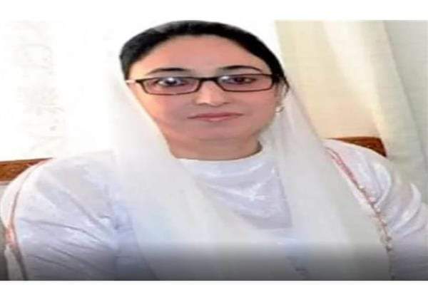 Narrow escape for Dr Darakhshan after her car met with accident in New Delhi