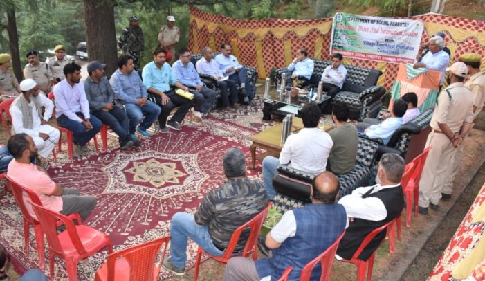 Commissioner Secretary Forest tours Udhampur; Assesses damage due to forest fires