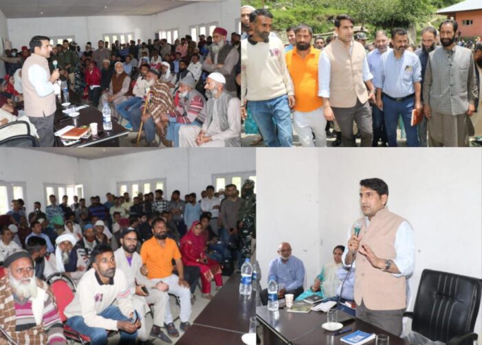 DC Srinagar holds Block Diwas at Fakir Gujri
