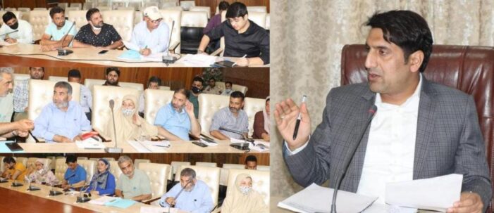 DC Srinagar sets Targets for 100% saturation under Centrally Sponsored Schemes