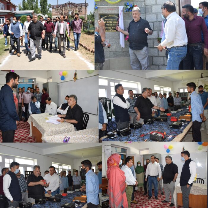 Dr Samoon visits Kulgam; Inaugurates computer Lab at ITI College Chawalgam