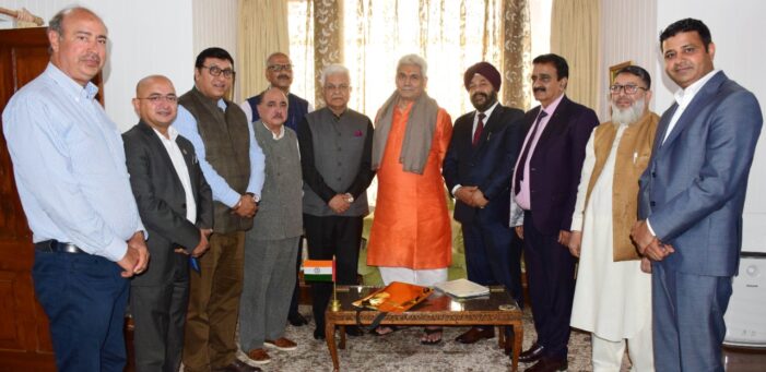 PHDCCI delegation calls on Lt Governor