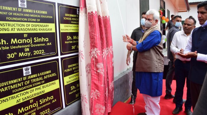 Inaugurates 5 projects including Model Tribal Transit Residential School, Girl Hostel & lays foundation stone for 18 other projects for the welfare of Tribal Community