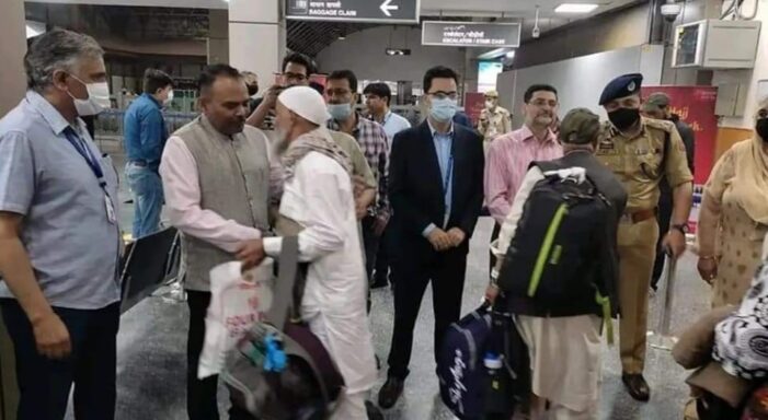First batch of 145 J&K pilgrims return from  Saudi Arabia after performing Hajj 2022