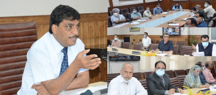 Intensify Covid booster dose campaign on war-footing: CS to officers