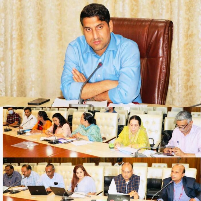 JSSM team from Central TB Division, Ministry of H&FW visits Srinagar