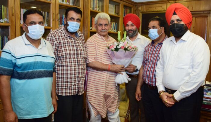 All J&K Transport Welfare Association calls on Lt Governor