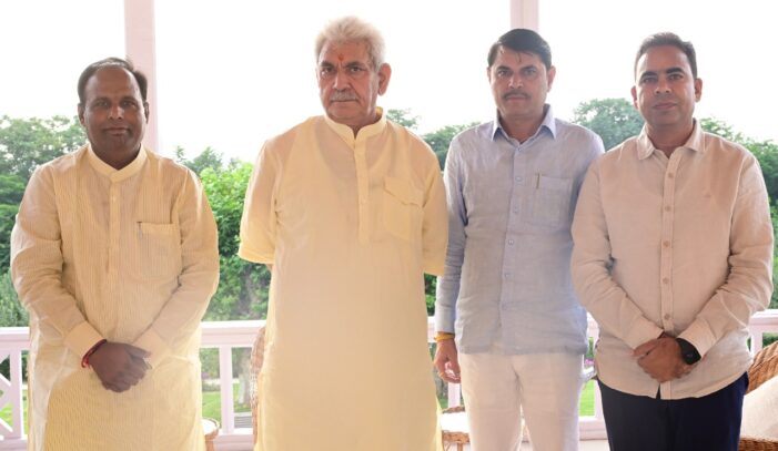 Delegation of Subject Committee of Haryana Vidhan Sabha calls on Lt Governor