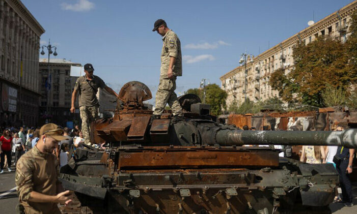 Defiant Ukraine marks Independence Day six months after invasion