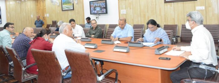 Dulloo reviews measures to control Lumpy Skin Disease in J&K
