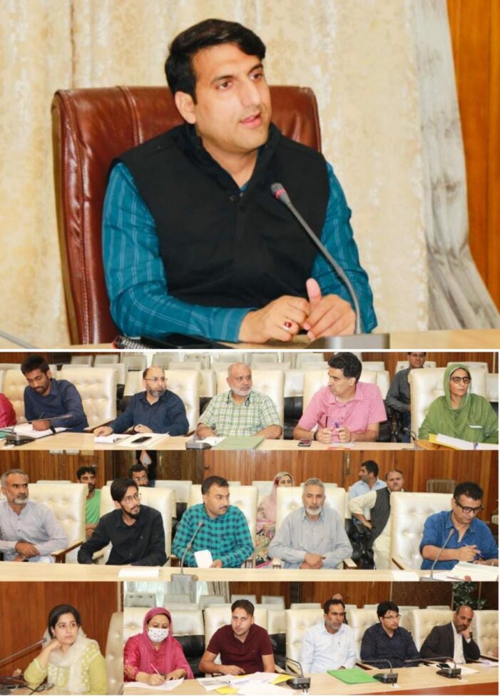 DC Srinagar reviews District Skill Plan