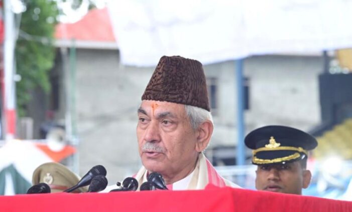 Lt Governor Manoj Sinha hoists Tricolor at Srinagar