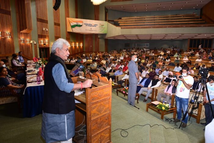 Lt Governor lays foundation stone of 25 DDC, BDC buildings; Inaugurates 1000 Amrit Sarovars across J&K UT