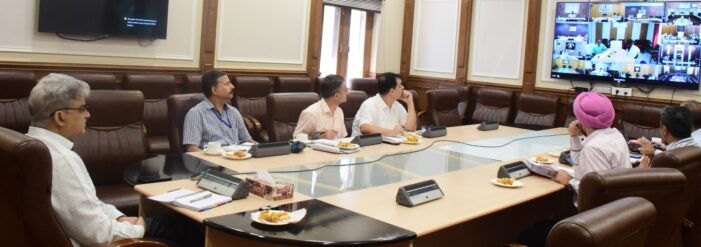 Atal Dulloo reviews status of lumpy skin disease  in J&K