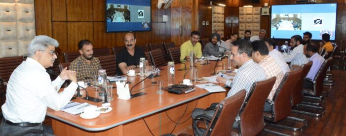 Dulloo reviews implementation of e-NAM in JK