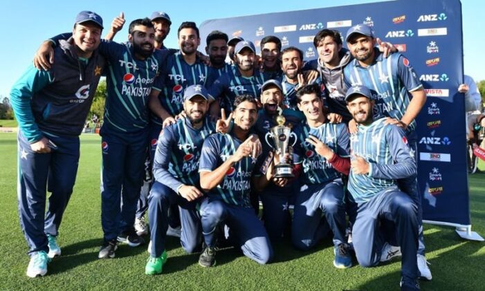 Pakistan bag T20 tri-series with last-over win against New Zealand