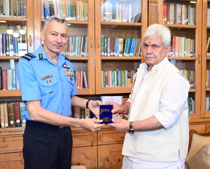 Air Vice Marshal Praveen Keshav Vohra meets Lt Governor