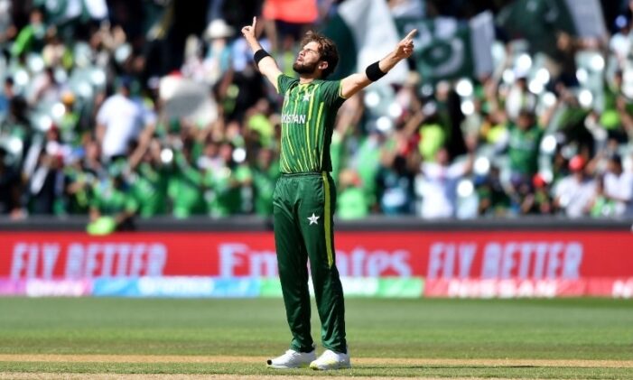 Pakistan beat Bangladesh, use Dutch treat to keep World Cup dream alive