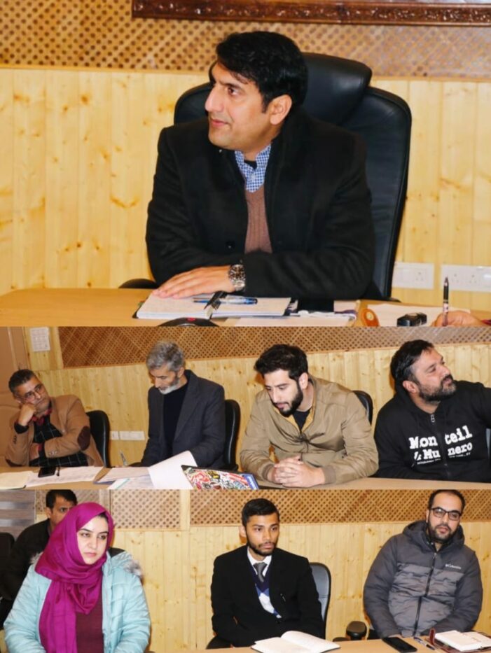 DC Srinagar reviews implementation of PMAY-Urban