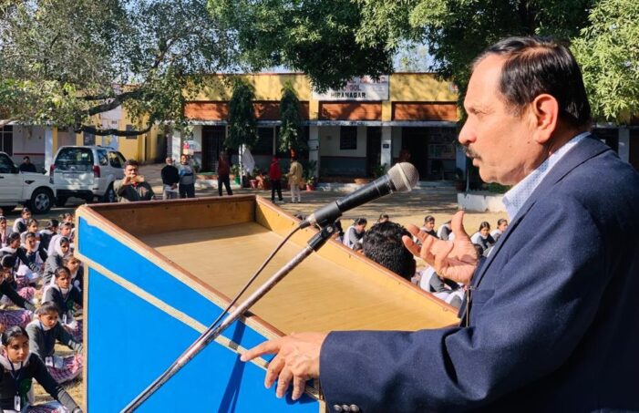 Advisor Bhatnagar participates in MTMP programme at Hiranagar Kathua