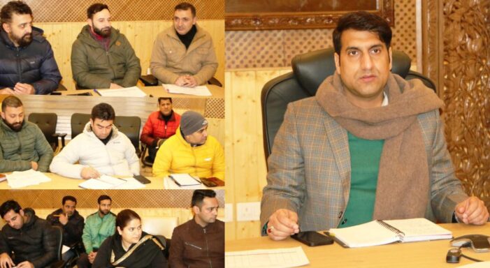 DC Srinagar chairs meeting of Revenue Officers