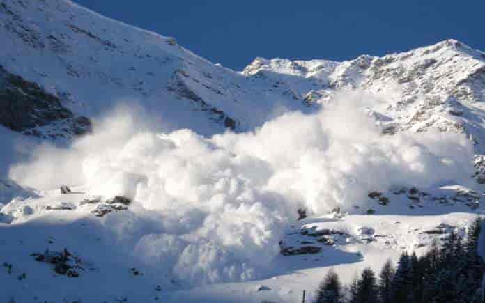 JKDMA Issues Avalanche Warning For 5 Districts Of Jammu And Kashmir