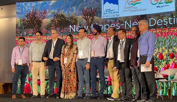 J&K Tourism Pavilion at OTM Mumbai attracts overwhelming response