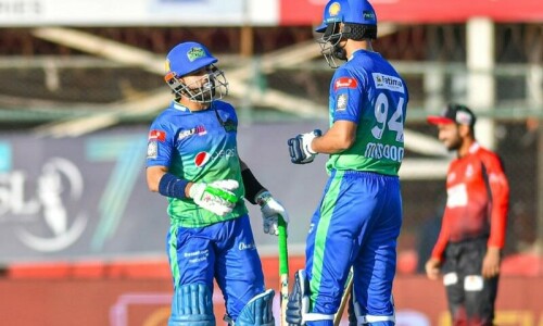 Sultans look to end Qalandars’ unbeaten run in top-shelf clash today
