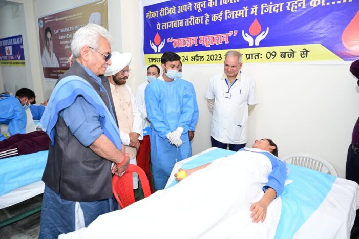 Lt Governor inaugurates blood donation camp organised by Sant Nirankari Charitable Foundation at Jammu