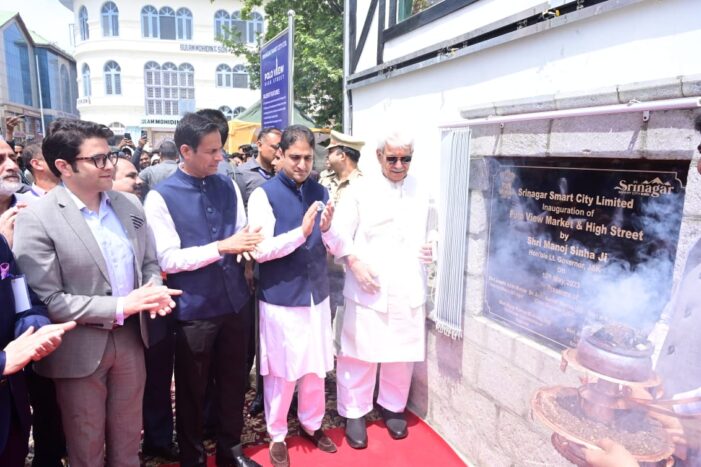 Lt Governor inaugurates three projects of Srinagar Smart City