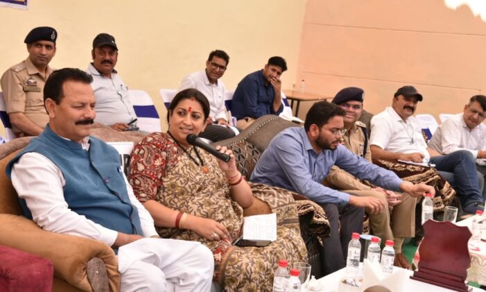 Union Minister reviews development scenario at Udhampur; Seeks public feedback on CSSs