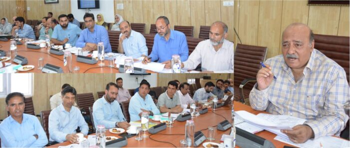 Commissioner Secretary reviews functioning of Floriculture, Gardens & Parks Department