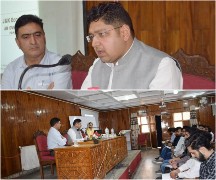 Dr Langer delivers lecture to JKAS trainee officers at IMPARD
